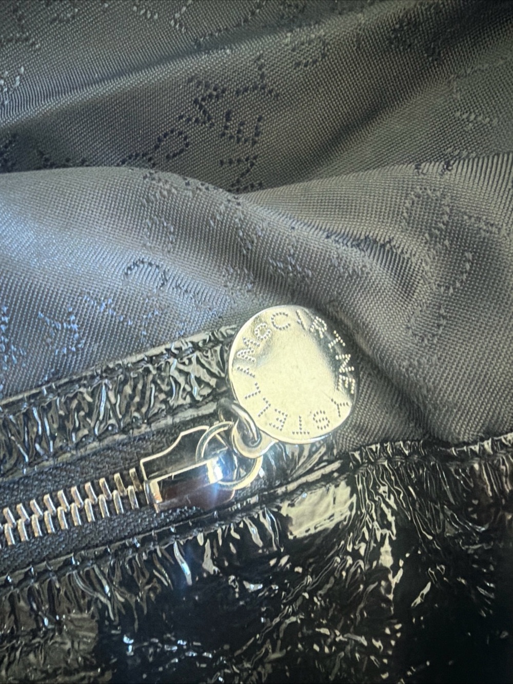 Stella McCartney Black Shiny Chain-Trim Tote - Picture 5 of 11